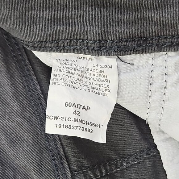 Wrangler Relaxed Fit Cargo Shorts Men's 42 Grey 7 Pockets 9" Inseam Utility EUC - Picture 11 of 13